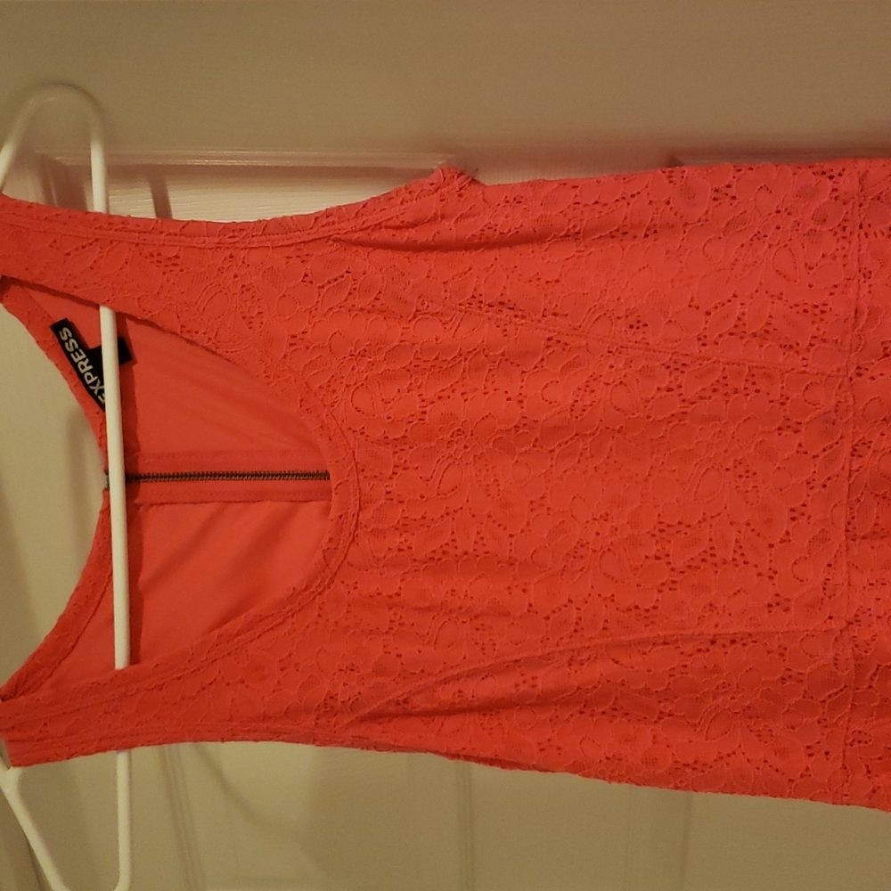 Dress - Picture 2 of 3